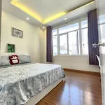 D\'S House
